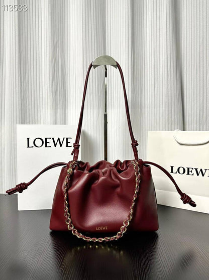 Loewe 
Master
270 dhs✅

Zain153
♥️♥️♥️