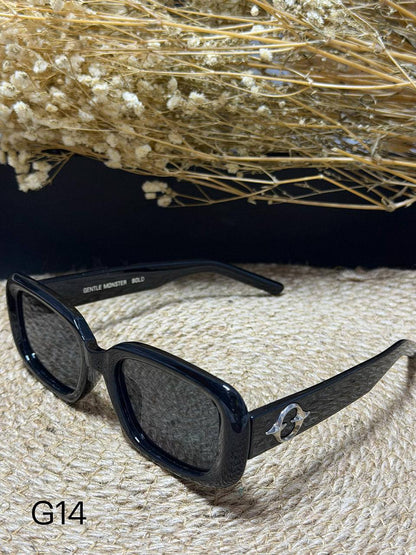 GENTLE Monster 👿*
Sunglasses 🕶️ 
Copy one 1️⃣ 
With master box 🗃️ 
50 dhs💓

Zain216
♥️♥️♥️