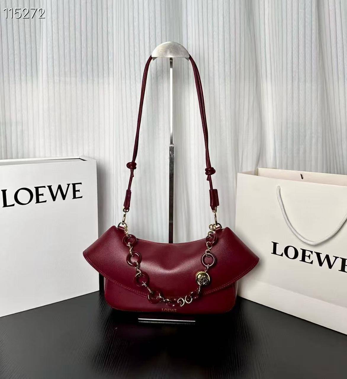 Loewe
Master ++++
280 dhs🪙🌨️

Zain153
♥️♥️♥️