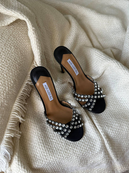AQUAZZURA 

36 to 41

430 dhs🇦🇪🇦🇪🇦🇪

Zain288
♥️♥️♥️