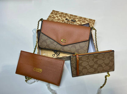 LV / coach

80 dhs🇦🇪🇦🇪

with box
size 22×3.5×12cm

Zain42
♥️♥️♥️