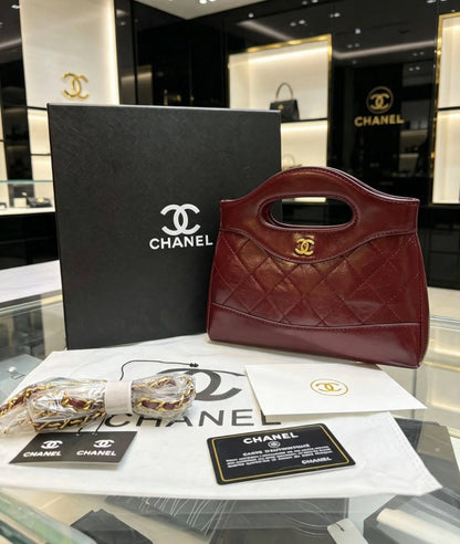Chanel 

100 dhs🇦🇪🇦🇪🇦🇪
Have box

Size:21*4.5*15

Zain07
♥️♥️♥️