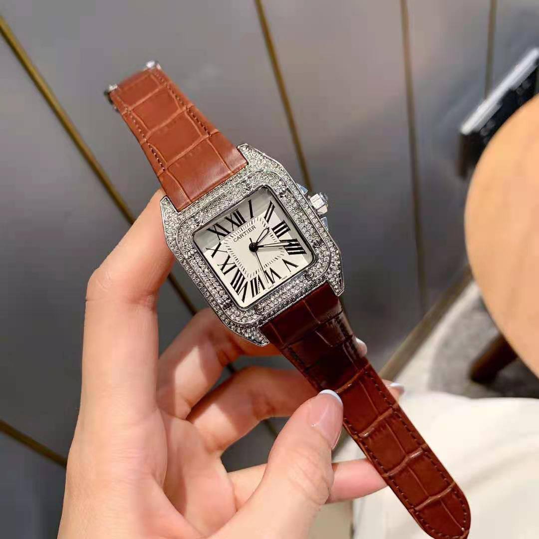 CARTIER WATCH 
GOOD QUALITY 
110 dhs🪙

Zain40
♥️♥️♥️