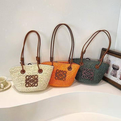 Loewe
36*20*12cm
55 dhs❣️

Zain17
♥️♥️♥️
