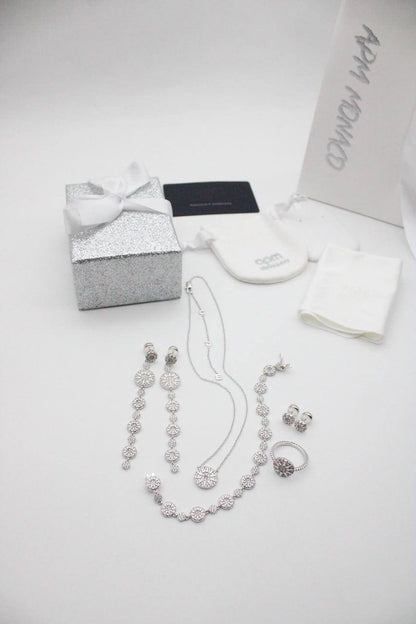 Apm set

280 dhs 

Zain122
♥️♥️♥️