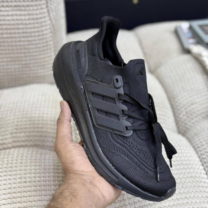 Adidas
40 to 45

105 dhs🇦🇪🇦🇪

Zain27
♥️♥️♥️
