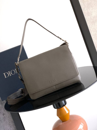 NEW COLLECTION👌🏻
DIOR BAG❤‍🔥
SUPER MASTER Quality👑With Original Packaging👌🏻
For Price 👇 WhatsApp✅
0568585901 
0507557372
0552275751 Owner Zain 👌

Zain329
♥️♥️♥️