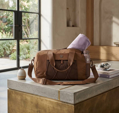 LULULEMON BAG

GOOD QUALITY 
80 dhs🇦🇪🇦🇪🇦🇪

SIZE: 38:30:21
Zain40
♥️♥️♥️