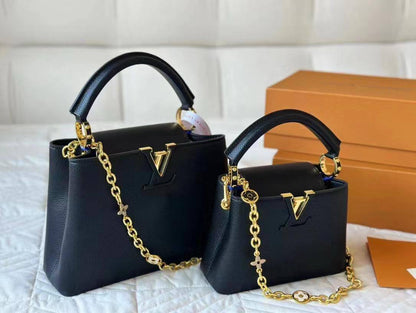 LV

✅27cm 125 dhs✅ 
with box 🎁🎁🎁

✅20cm 120 dhs✅
 with box🎁🎁🎁

Zain72
♥️♥️♥️