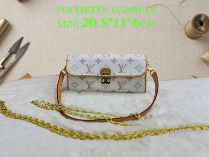 LV ᴘᴏᴄʜᴇᴛᴛᴇ ᴄᴀᴍɪʟʟᴇ
 ɢᴏʟᴅ ᴄʜᴀɪɴ ᴀᴅᴊᴜsᴛᴀʙʟᴇ 
ʀᴇᴍᴏᴠᴀʙʟᴇ ᴄʜᴀɪɴ 
ᴡɪᴛʜ sᴍᴀʟʟ sᴛʀᴀᴘ
ᴡɪᴛʜ sᴍᴀʟʟ ᴄʜᴀɪɴ
ʟᴏɴɢ ᴄʜᴀɪɴ ɢᴏʟᴅ ᴛᴏɴᴇ
ᴡɪᴛʜʙᴏx
🎁🎁🎁

sɪᴢᴇ:20.5*11*6ᴄᴍ
80 dhs✅

Zain56
♥️♥️♥️