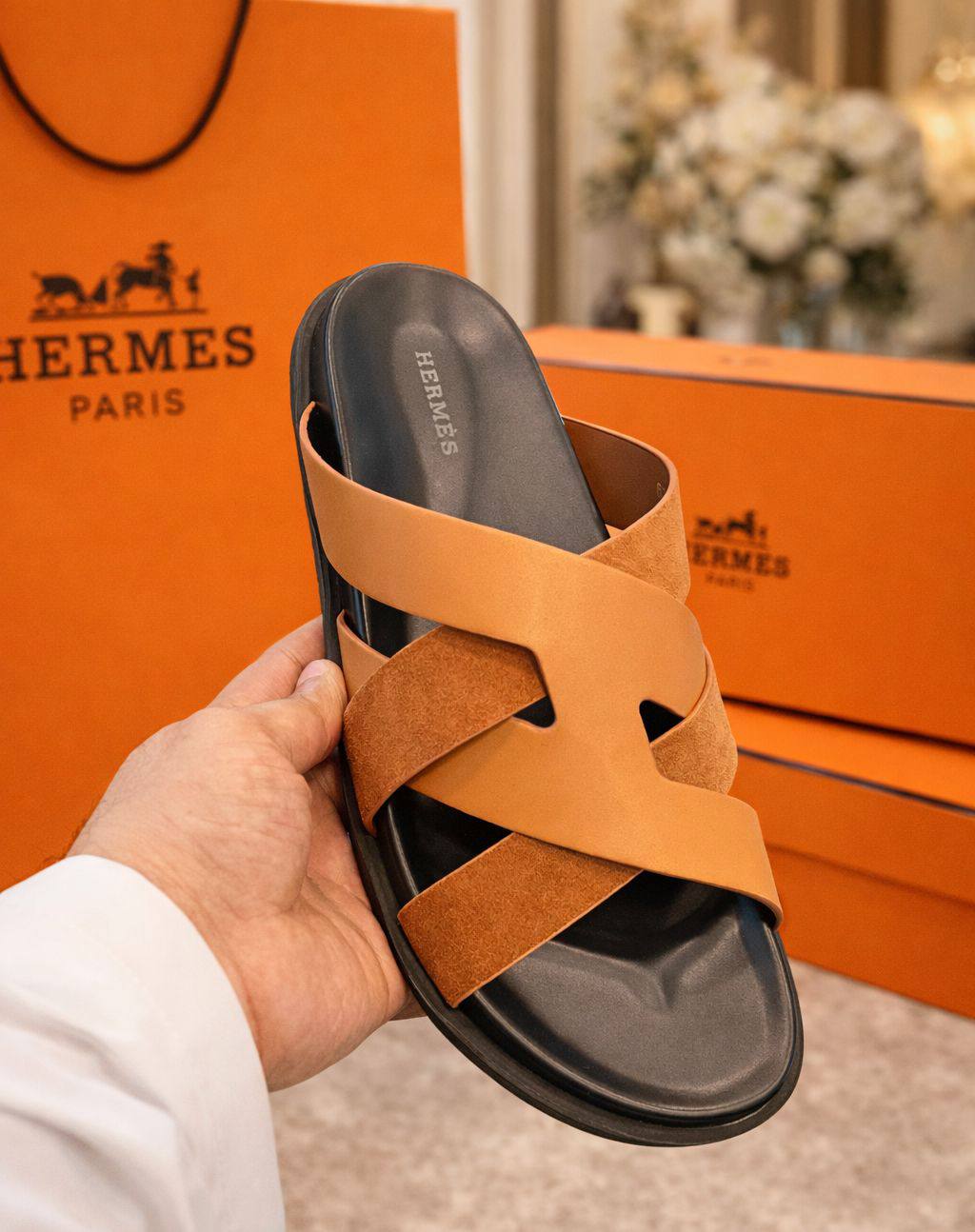 Hermes sandals for men 
master quality 
230 dhs❣️
 (size 40to46)

Zain59
♥️♥️♥️