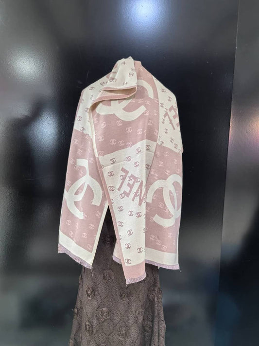 Scarf

Good quality 

50 dhs🇦🇪🇦🇪🇦🇪
Zain295
♥️♥️♥️