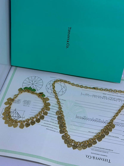 Tiffany ❤️‍🔥*
Necklace 🦋
Bracelet 🐦‍🔥
Master quality 💯
With normal boxes 📦 
125 dhs❣️
With master box 🗃️ 
135 dhs❣️

Zain216
♥️♥️♥️