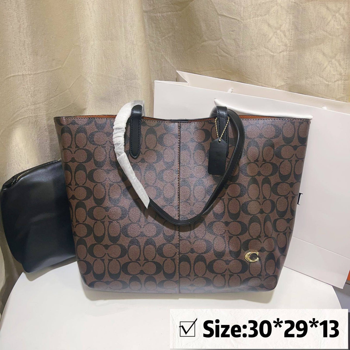 Coach
115 dhs❣️

Zain46
♥️♥️♥️