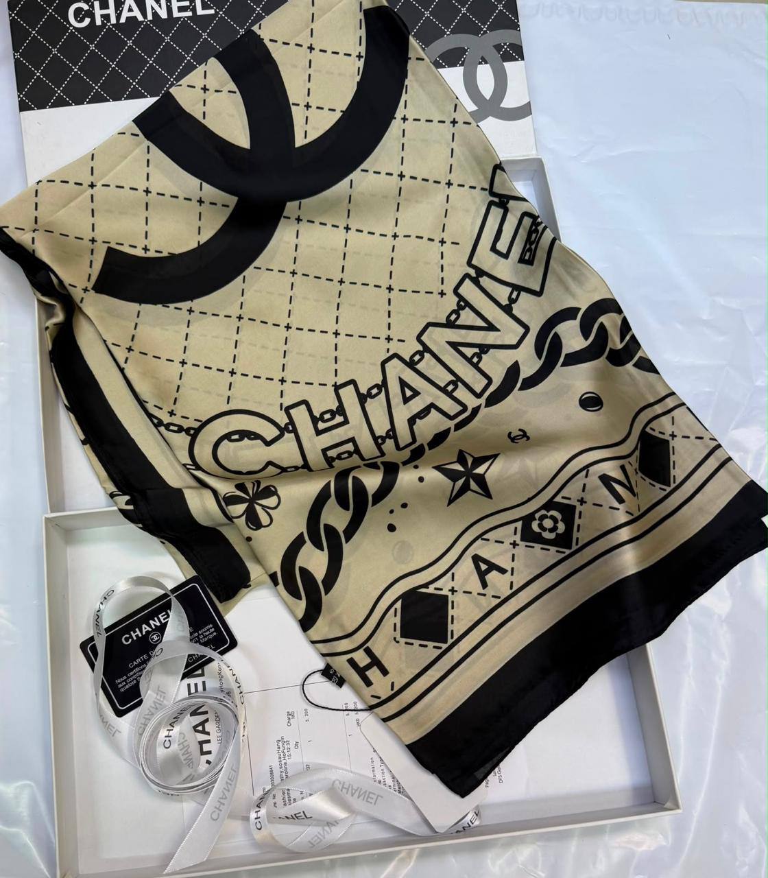 silk scarf 
40 dhs

Zain93
♥️♥️♥️
