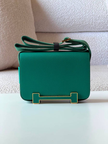 Hermes
Getta 20cm💥Master quality ✅with box📦
420 dhs✅

Zain52
♥️♥️♥️