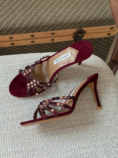 Aquazzura 
Size: 36 to 41
Super master quality 
450 dhs❣️

Zain198
♥️♥️♥️