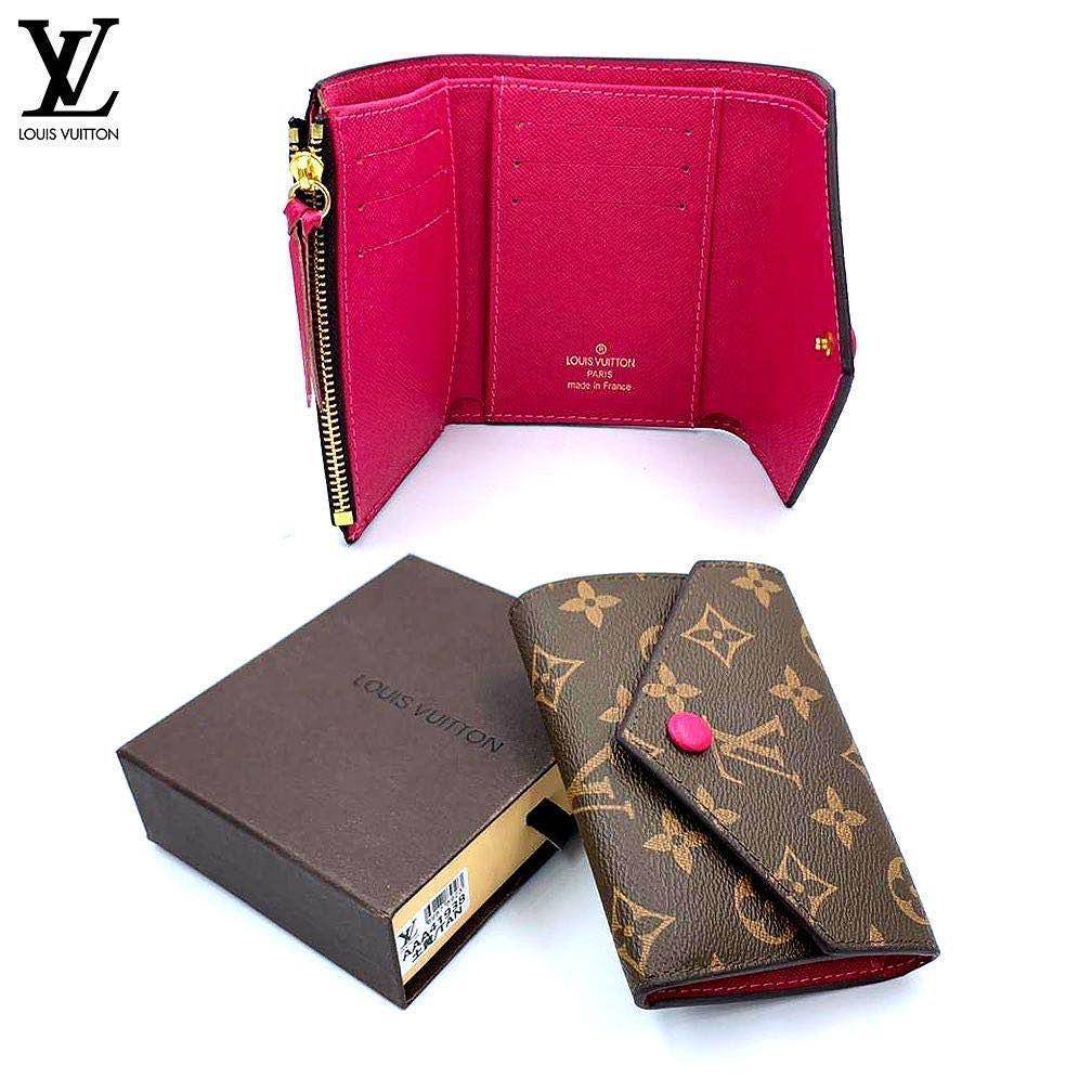 LV -Ladies Wallet

With box 
🎁🎁🎁

30 dhs✅

Zain50
♥️♥️♥️