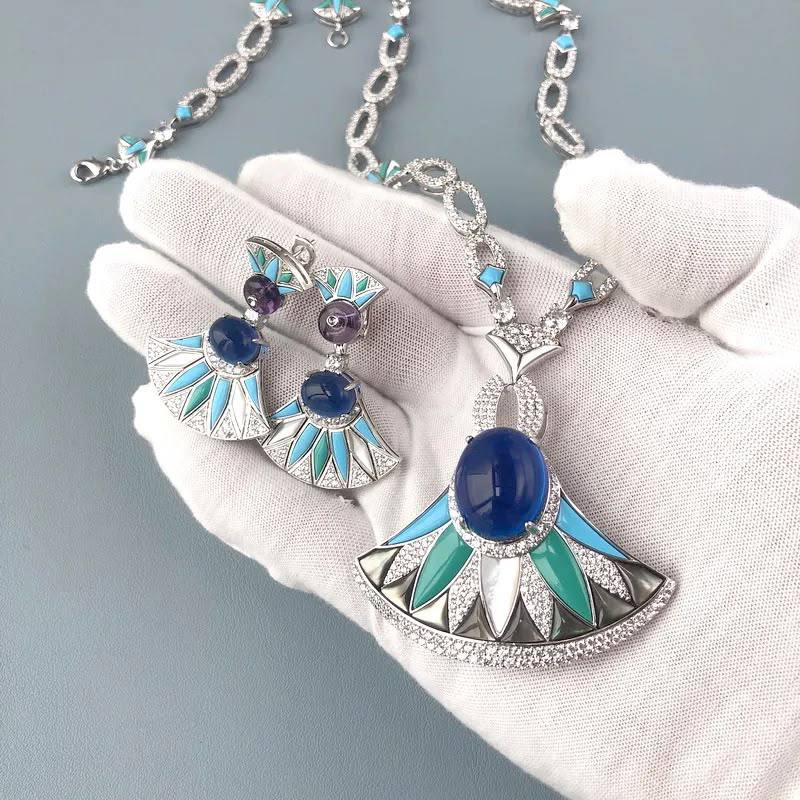 BVLGARI 
Collection 😍😎
Quality: Super Master 
* ⁠Necklace 
* ⁠Earring
For Price 👇 WhatsApp✅
0568585901 
0507557372
0552275751 Owner Zain 👌

Zain268
♥️♥️♥️
