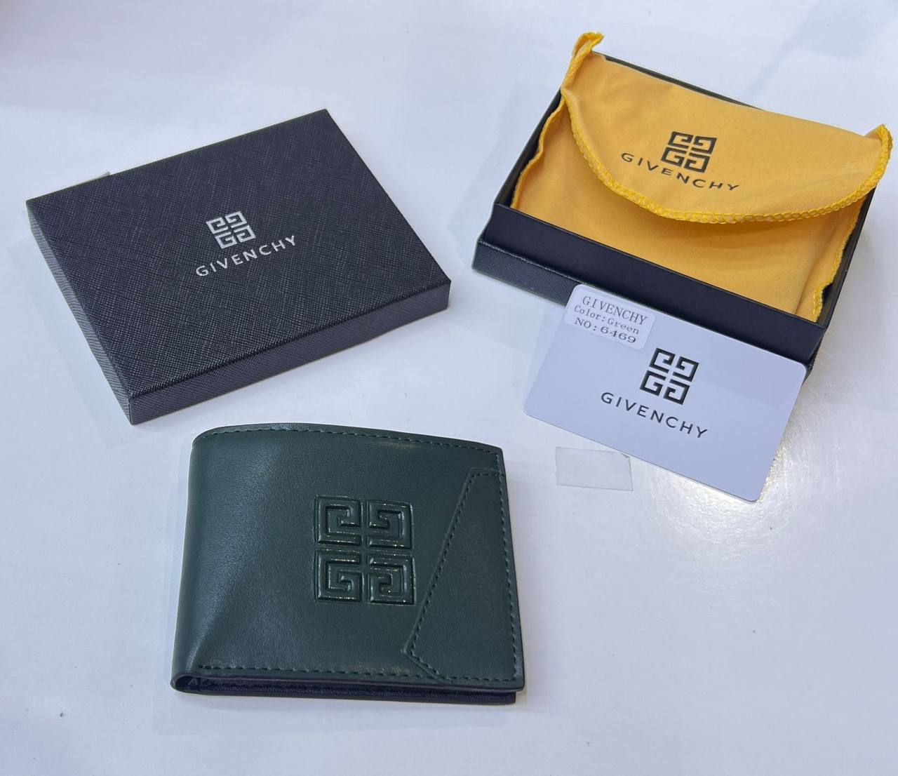 Wallets
70 dhs✅
high quality

Zain182
♥️♥️♥️