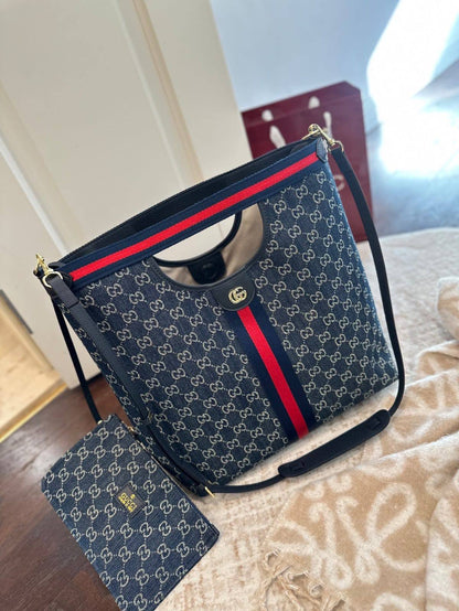 Chanel

260 dhs🇦🇪🇦🇪

Zain10
♥️♥️♥️