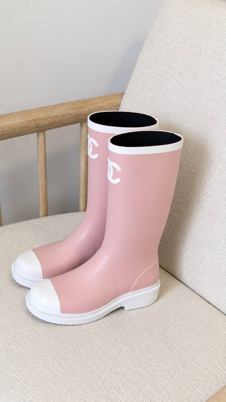 CHANEL
QUALITY:SUPER MASTER 

SIZE:36TO 42😍🥰
630 dhs🇦🇪🇦🇪

Zain319
♥️♥️♥️