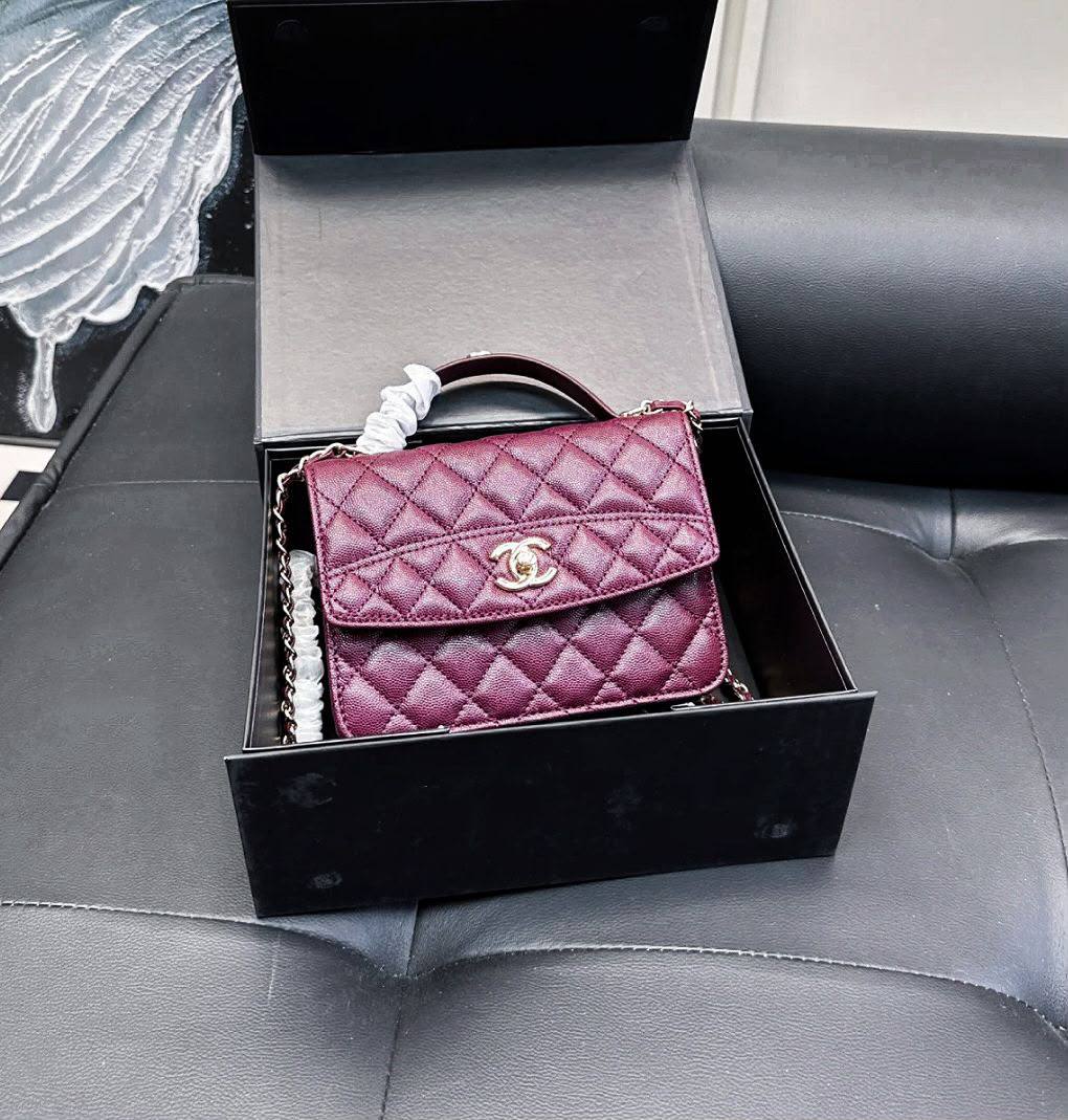 CHANEL 
COPY ONE 
 WITH BOX 
150 dhs🇦🇪🇦🇪

Zain295
♥️♥️♥️