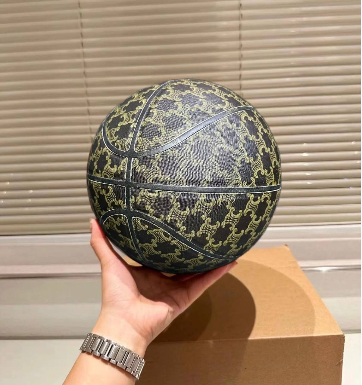 basketball good quality special

 50 dhs

Zain39

♥️♥️♥️