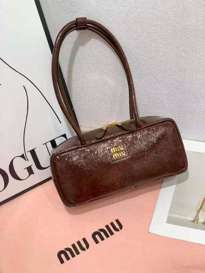 MiuMiu 
80 dhs🪙🌨️

Zain42
♥️♥️♥️