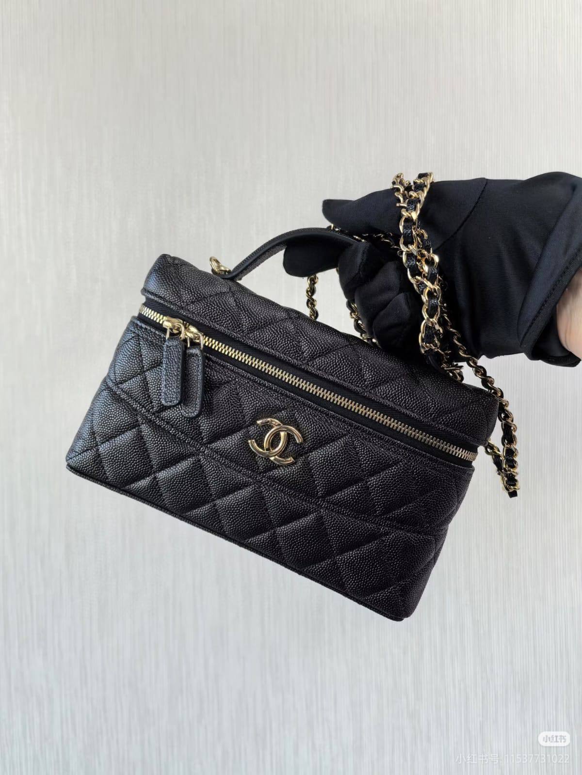 Chanel Master
260 dhs🌺

Zain10
♥️♥️♥️