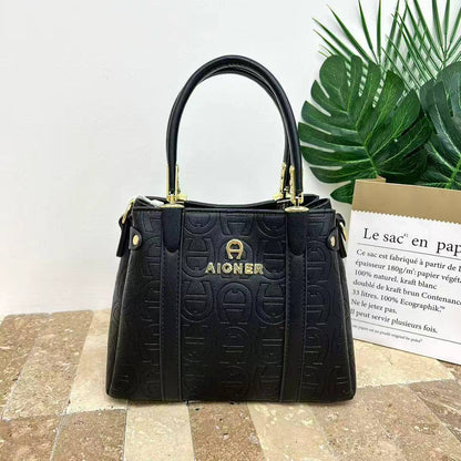 Aigner
75 dhs✅

Zain232
♥️♥️♥️