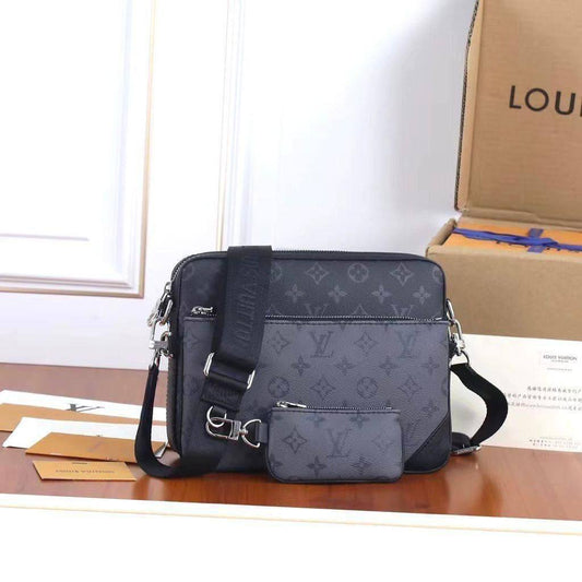 LV Master
260 dhs🪙💚
#25cm💁‍♂️❤️

Zain228
♥️♥️♥️