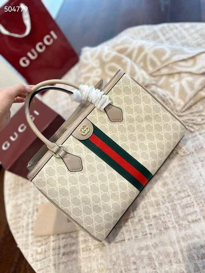 Mixed bags
Gucci
Chanel
Ysl
Dior
Moynat


with box
105 dhs🇦🇪🇦🇪

Zain26
♥️♥️♥️
