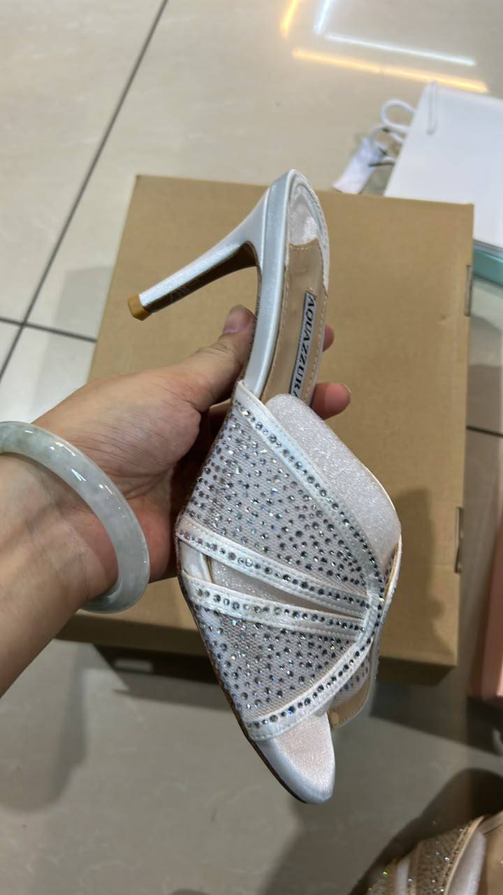 AQ

Size 36 to 41
110 dhs🇦🇪🇦🇪🇦🇪

Zain146
♥️♥️♥️