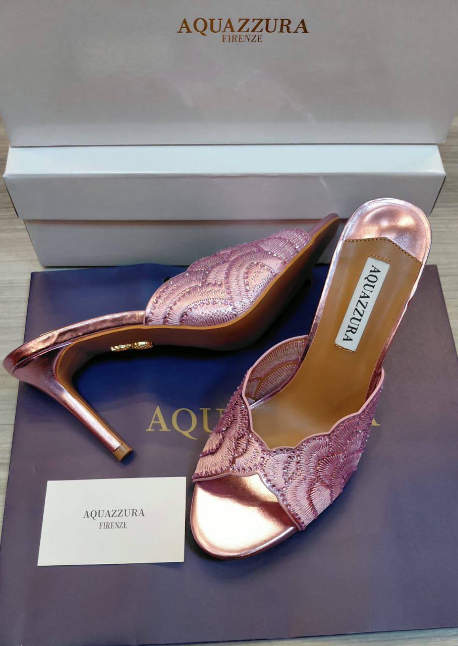 Aquazzura 
New Arrived 
Size 36 To 41
120 dhs❣️

Zain120
♥️♥️♥️