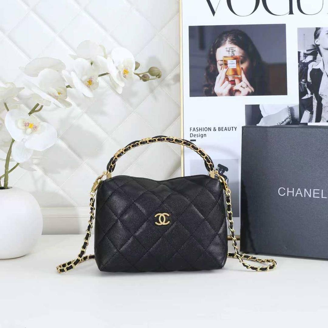 Chanel

100 dhs🇦🇪🇦🇪

Zain26
♥️♥️♥️