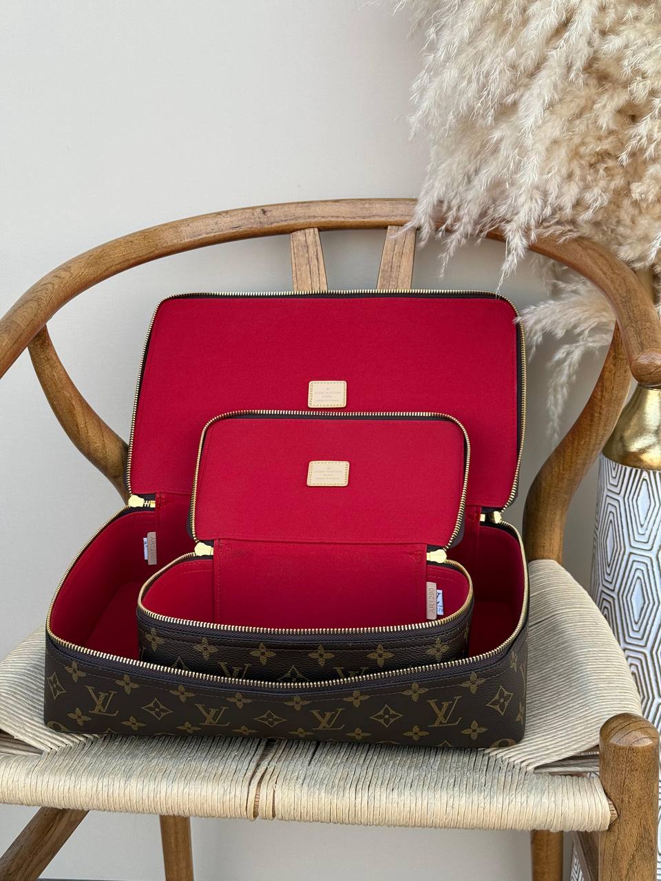 New collection✨✨✨
LV
17cm
300 dhs🇦🇪
23cm
320 dhs🇦🇪
35cm
350 dhs🇦🇪
Top quality 
With box🎁

Zain167
♥️♥️♥️
