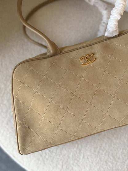 Chanel

For Price 👇 WhatsApp✅
0568585901 
0507557372
0552275751 Owner Zain 👌

Zain246
♥️♥️♥️