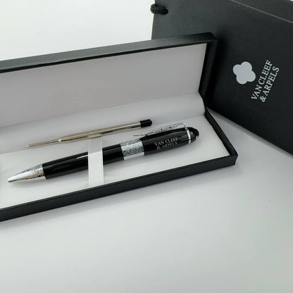 Pen
55 dhs💓

Zain273
♥️♥️♥️