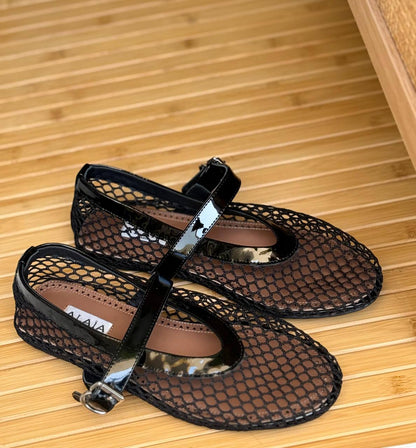 Alaia
𝗦𝗶𝘇𝗲: 𝟯𝟲 𝘁𝗼 𝟰𝟭 
Super Master
450 dhs✅

Zain302
♥️♥️♥️
