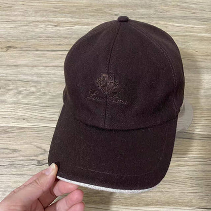 CASHMERE 
LORO PIANA 
MENS CAP 🧢 
FREE SIZE 
120 dhs❤️

Zain88
♥️♥️♥️