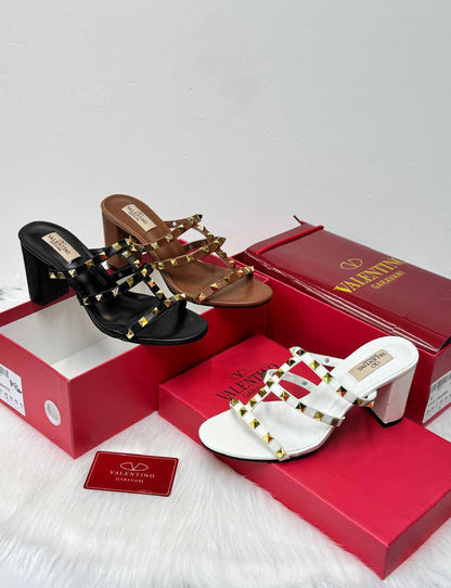 𝗩𝗔𝗟𝗘𝗡𝗧𝗜𝗡𝗢 𝟳𝗖𝗠
💯high quality
Size 36-37-38-39-40-41
105 dhs❣️

Zain86
♥️♥️♥️