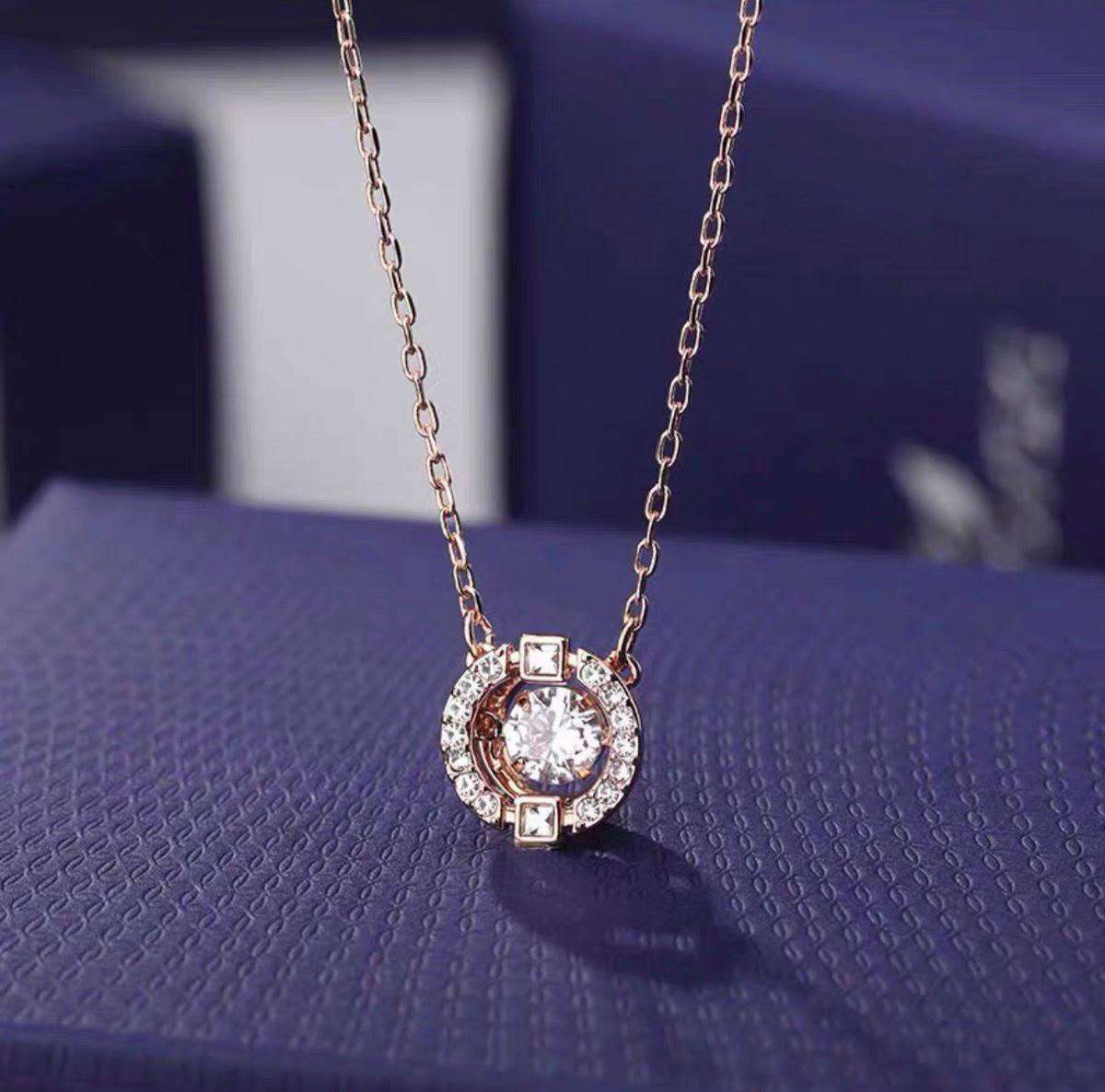 Swarovski Necklace
Master quality
45 dhs🇦🇪🇦🇪

Zain48
♥️♥️♥️