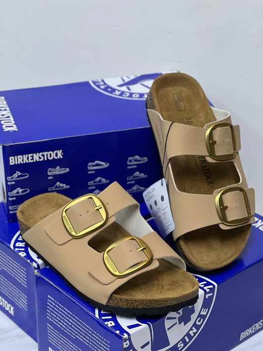 BRIKENSTOCK 

SIZE 36-41

105 dhs🇦🇪🇦🇪

Zain21
♥️♥️♥️