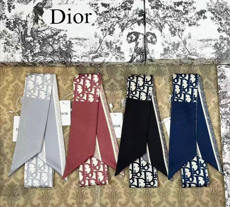 Silk   Bag scarf 
20 dhs💓

Zain93
♥️♥️♥️