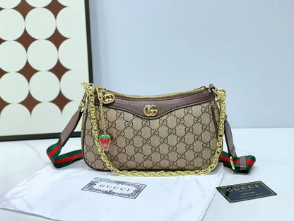 Gucci

withbox 🎁🎁🎁

95 dhs❣️

Zain143
♥️♥️♥️