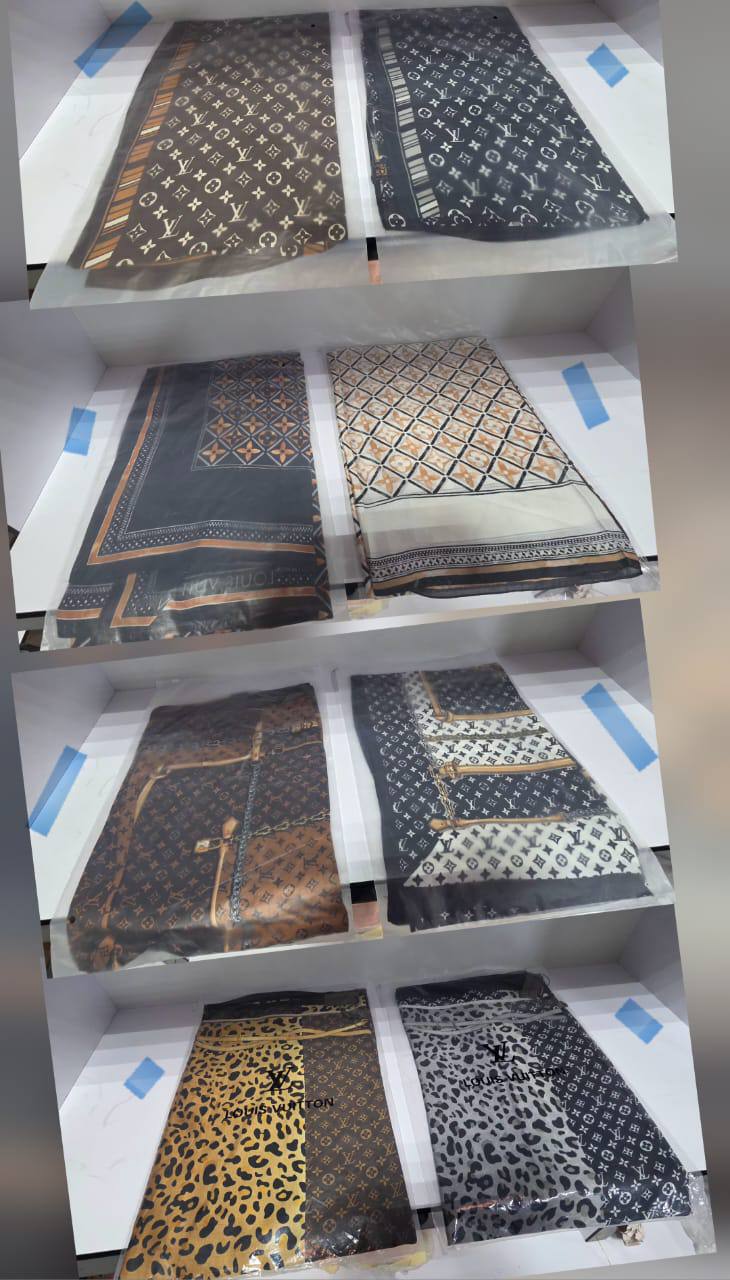 Scarf
35 dhs🪙🌨️

Zain22
♥️♥️♥️