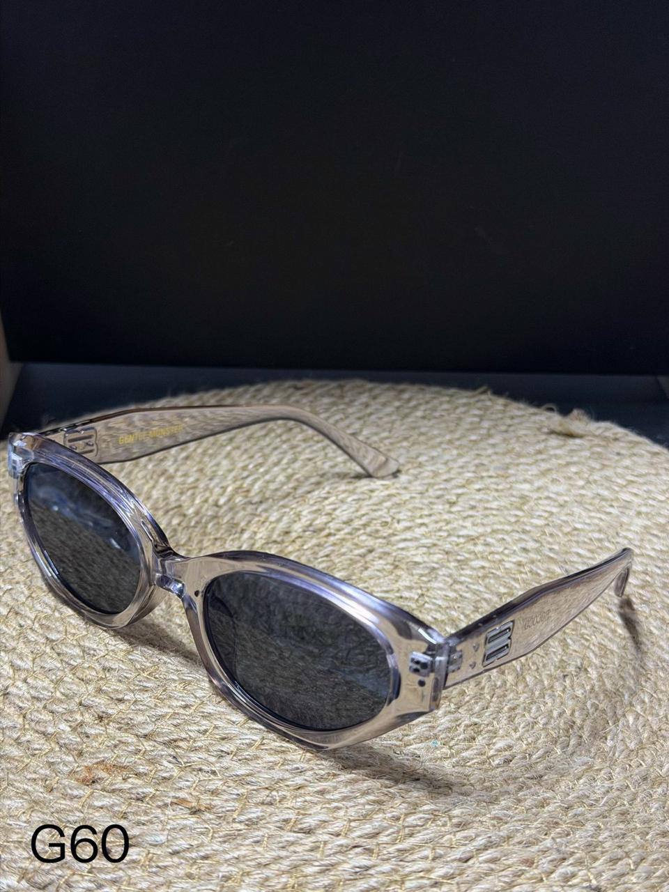 GENTLE MONSTER 👿 *

Sunglasses 🕶️ 

Copy one 

With master box 📦 
50 dhs✅

Zain216
♥️♥️♥️