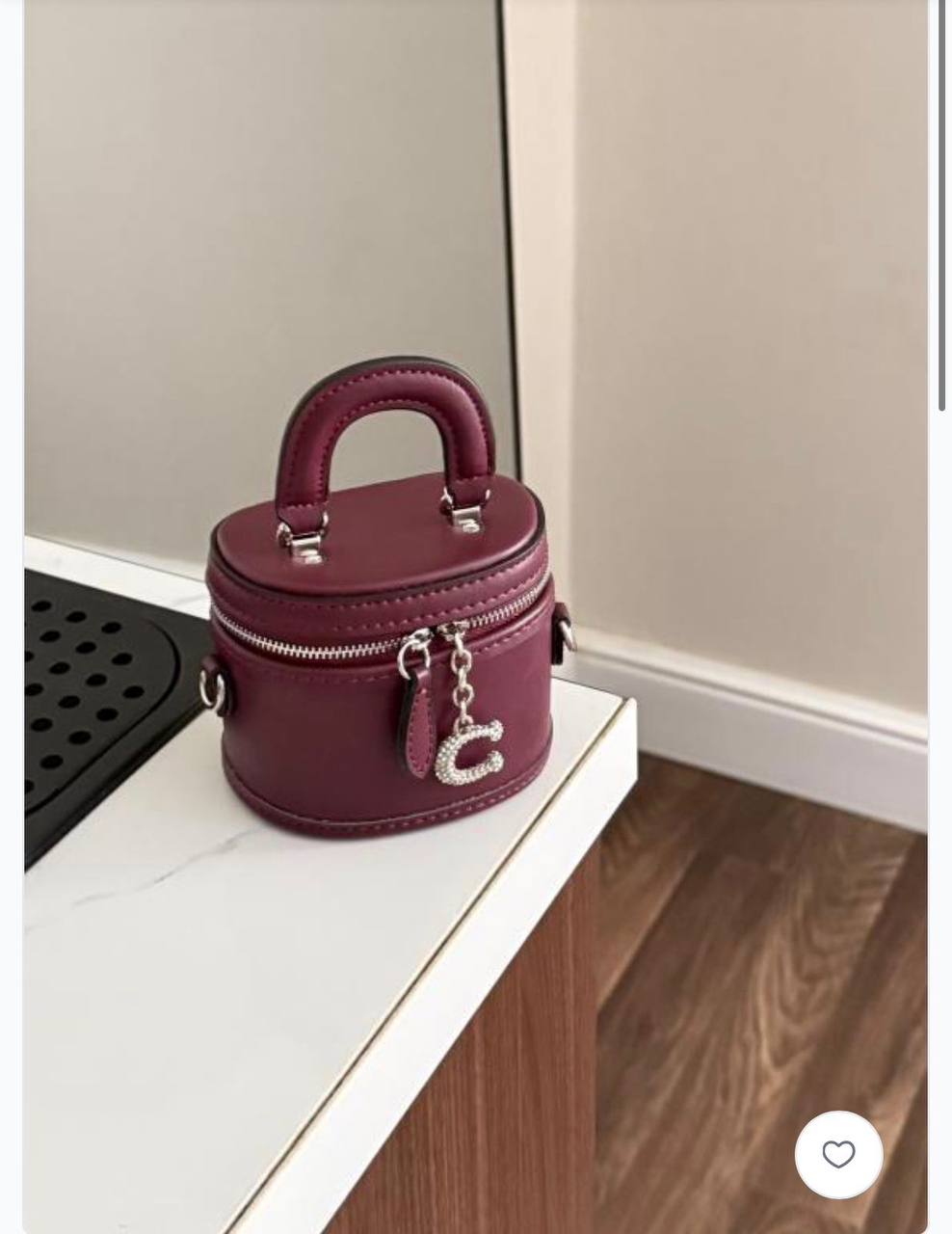 Coach
90 dhs✅

with box
🎁🎁🎁

Zain35
Zain26
♥️♥️♥️