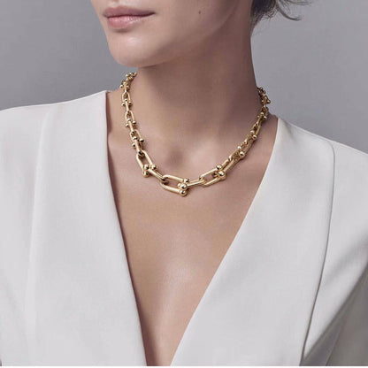 *TIFFANY* _Set_
     _Necklace_
     _Bracelet_
280 dhs🪙🌨️
         _With_
*Good Box* 📦
*Master Quality*✨✅

Zain89
♥️♥️♥️